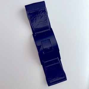 Stretchy waist belt